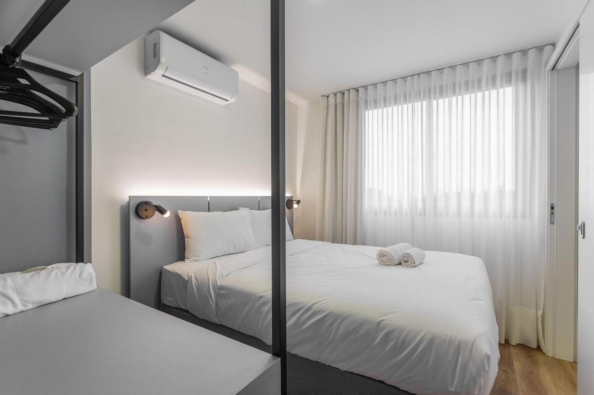 Easy Life Campus Puc By Xtay: Sua Moradia Em Curitiba