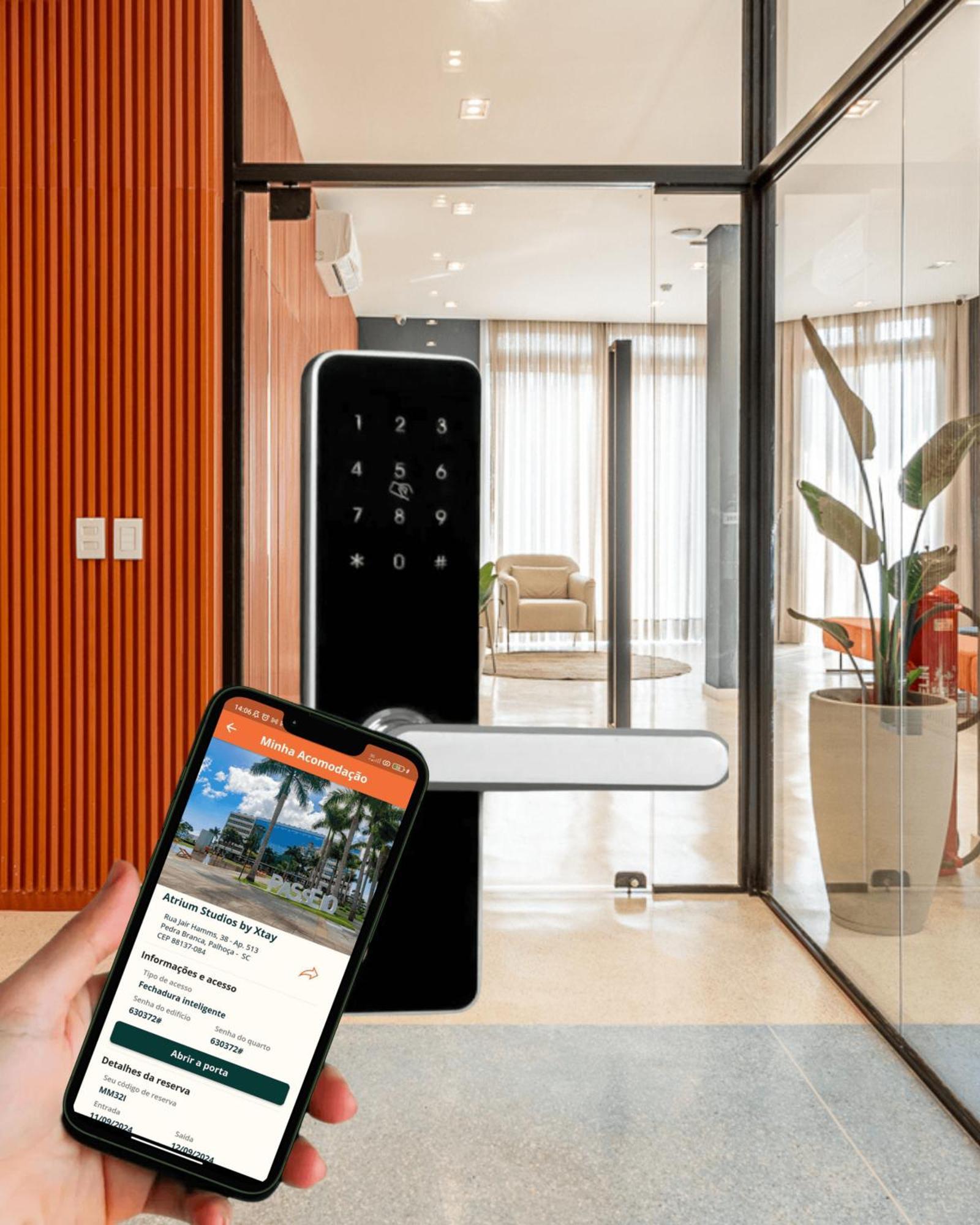Easy Life Campus Puc By Xtay: Sua Moradia Em * Curitiba